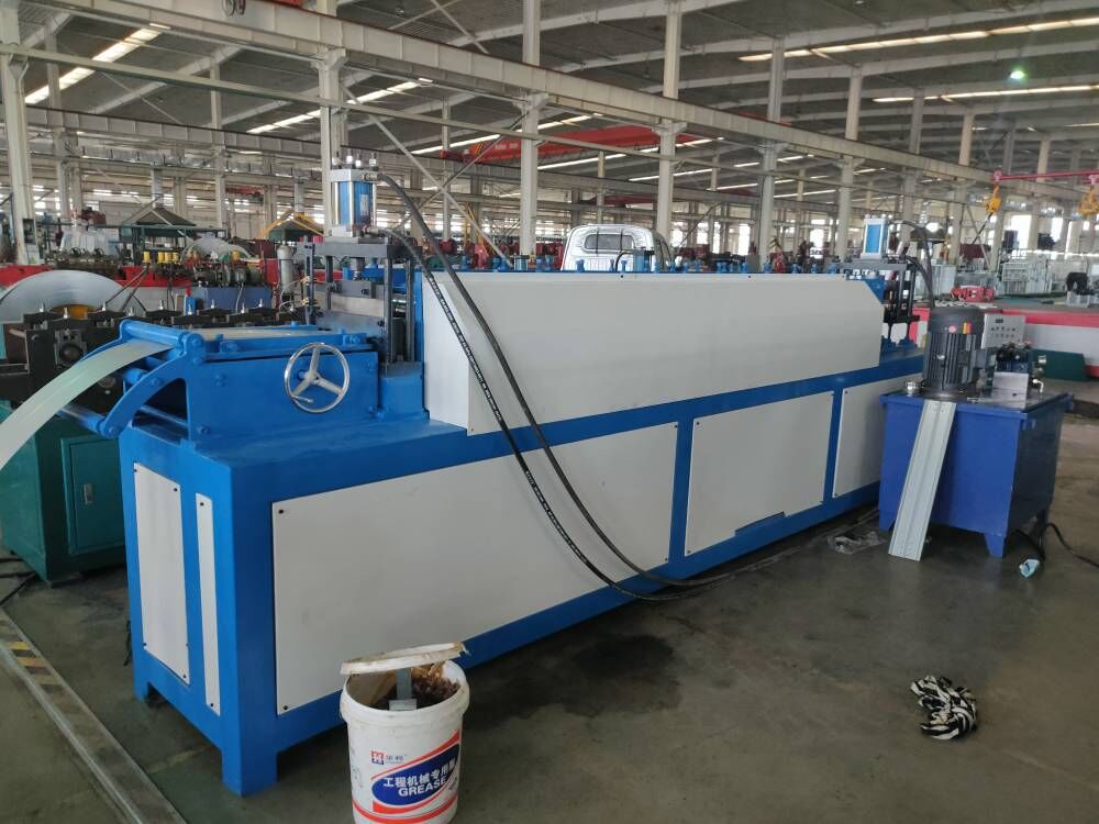 冷弯设备（中国）科技公司叶片成型机